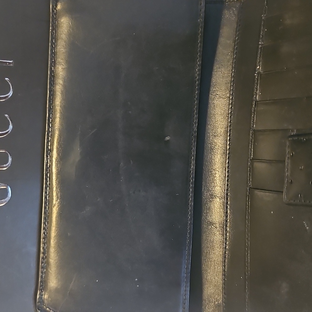 Gucci Black Clutch with Red and Green Accent - Picture 3 of 11